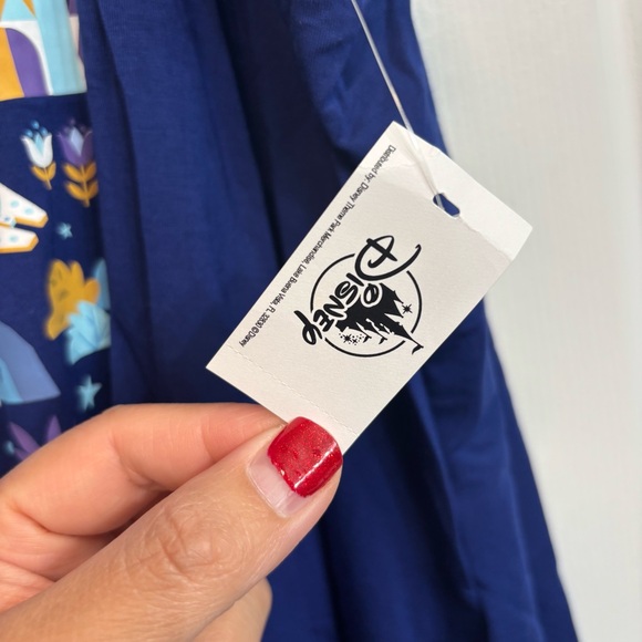 Walt Disney World 50th Anniversary All Parks Tank with Tie, Women Plus Size 2XL - Picture 7 of 10